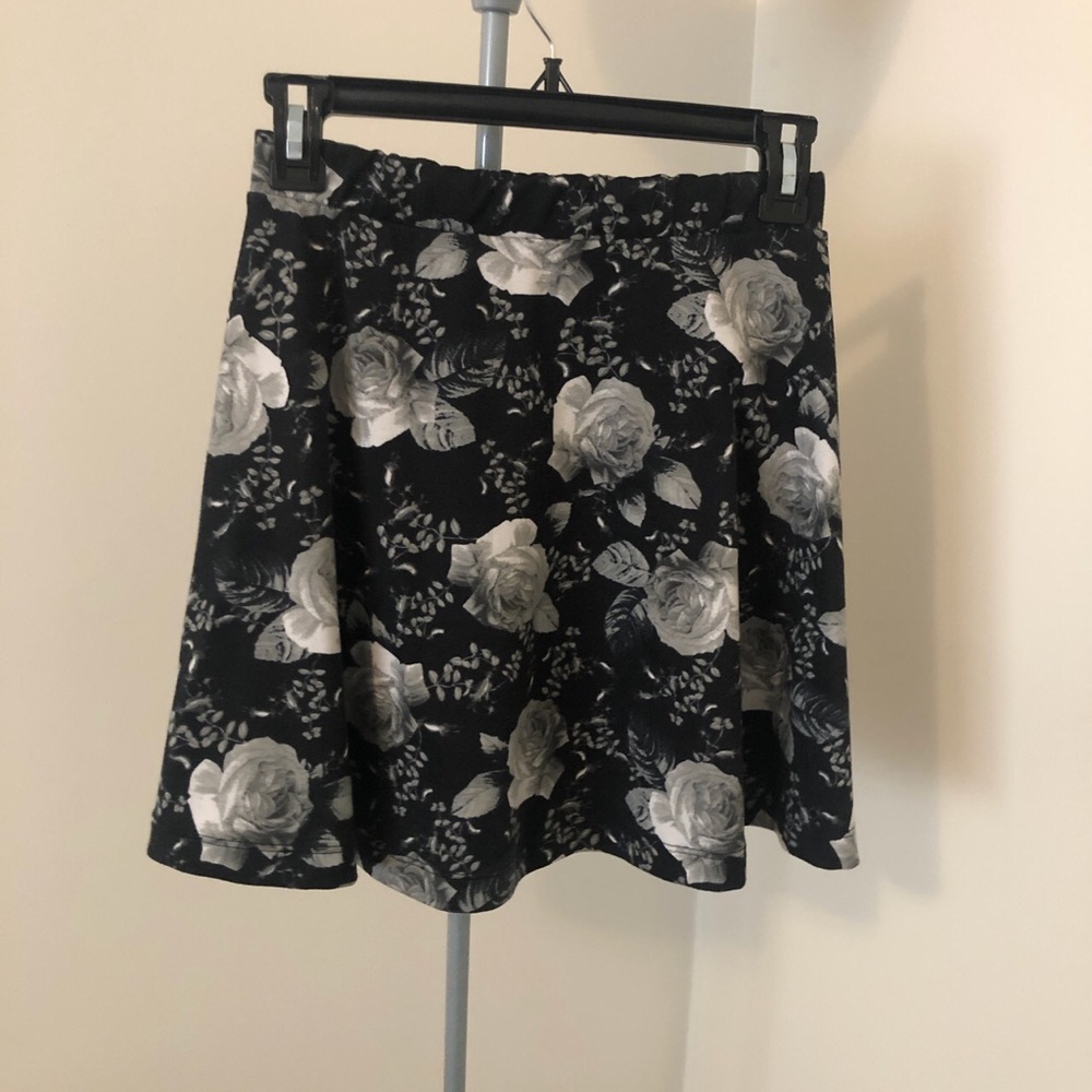 Rose miniskirt
